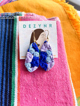 Load image into Gallery viewer, Blue roses garden