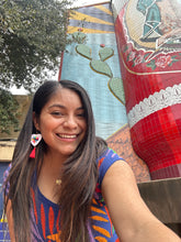 Load image into Gallery viewer, Red Otomi corazones