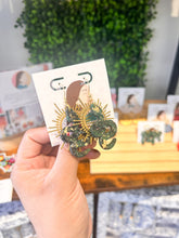 Load image into Gallery viewer, Emerald Marble Snakes