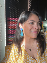 Load image into Gallery viewer, Teal with tassels