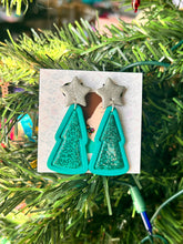 Load image into Gallery viewer, Teal Glitter Christmas Tree