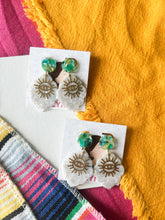 Load image into Gallery viewer, Acrylic Evil eye with green tops