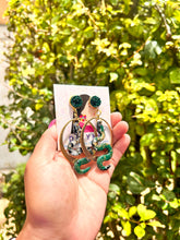 Load image into Gallery viewer, Green Marble Medusa Pair