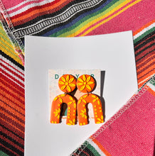 Load image into Gallery viewer, Dominica - Orange/yellow