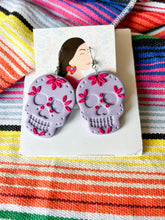 Load image into Gallery viewer, Grape and Magenta Large Skull