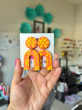 Load image into Gallery viewer, Dominica - Orange/yellow