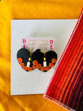 Load image into Gallery viewer, Marigold Corazones
